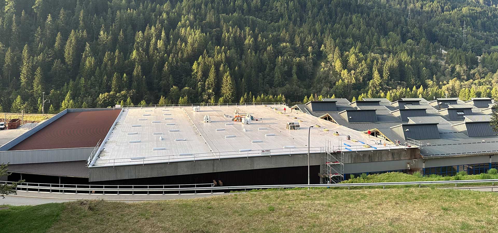 Airolo Slide background